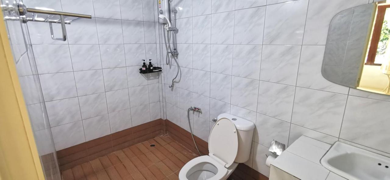 Baan Pordee Homestay Phayayen Ngoại thất bức ảnh