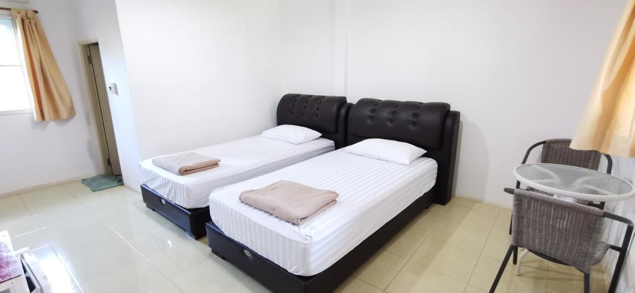 Baan Pordee Homestay Phayayen Ngoại thất bức ảnh