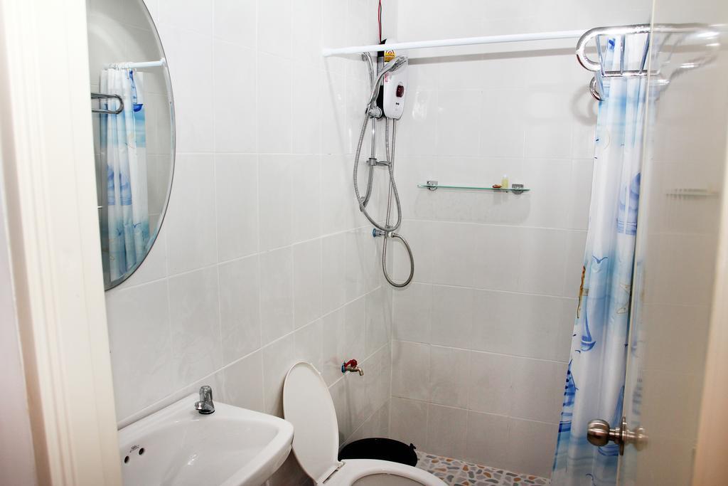 Baan Pordee Homestay Phayayen Ngoại thất bức ảnh